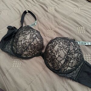 Victoria's Secret Limited Edition Fashion Show Black Lace Bra with Logo Straps